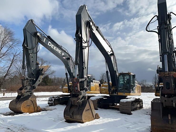 2019-deere-350g-lc-image-1