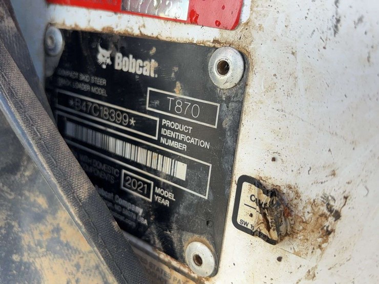 2021-bobcat-t870-image-33