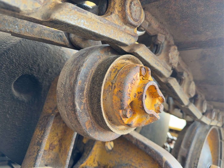 1976-deere-450c-image-14