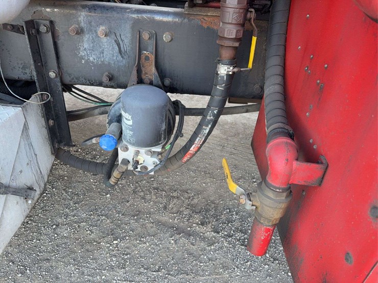 2004-peterbilt-357-image-55