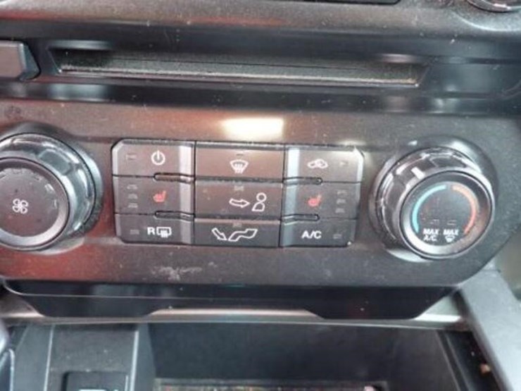 ford-f150-xlt-image-24