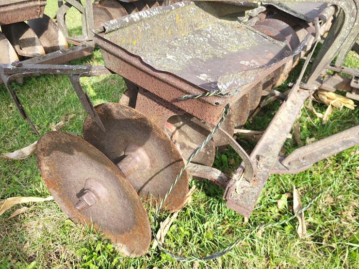 rolling-tractor-tandem-disk-image-17