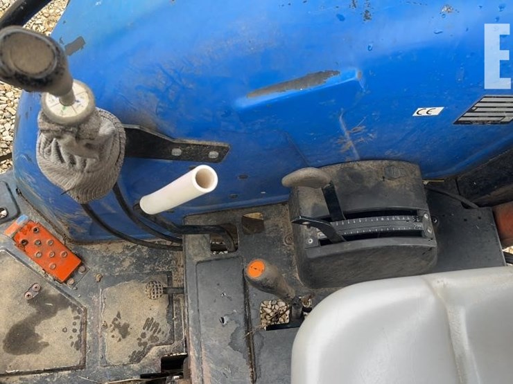 new-holland-tn65-image-7