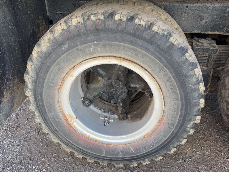 1968-international-f2000d-image-16