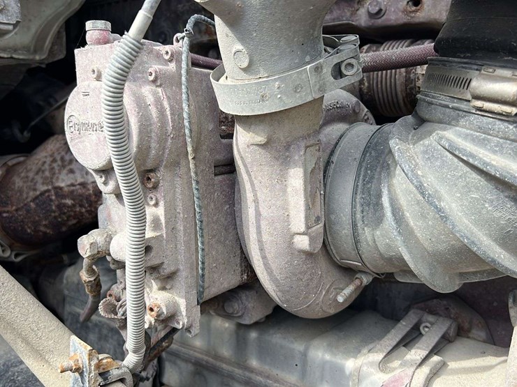 2018-mack-gu-granite-6-axle-dump-truck-image-39