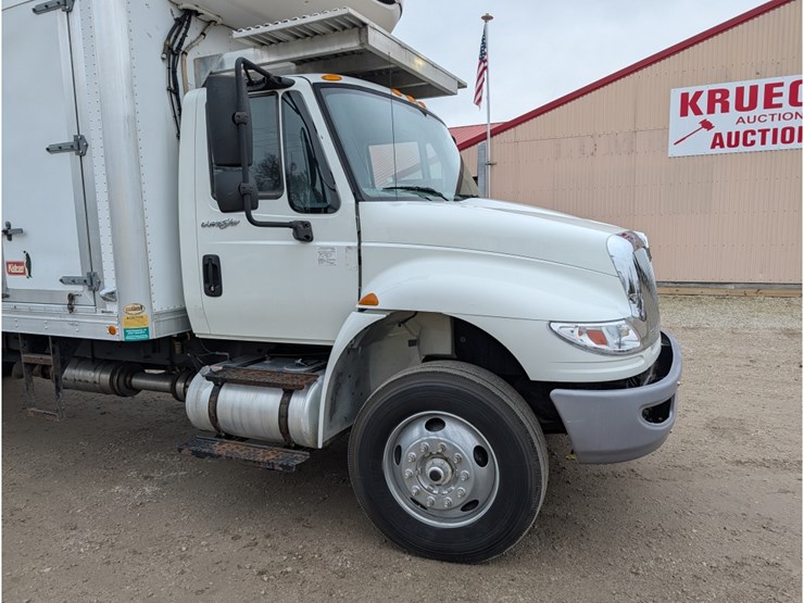 2015-international-durastar-4300-image-4