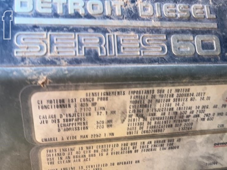 2004-freightliner-columbia-120-image-12