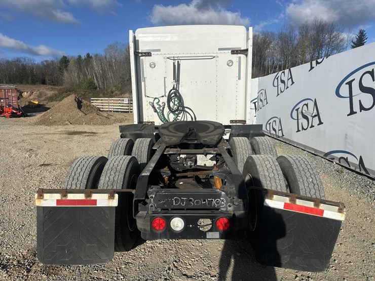 2013-kenworth-t660-image-4