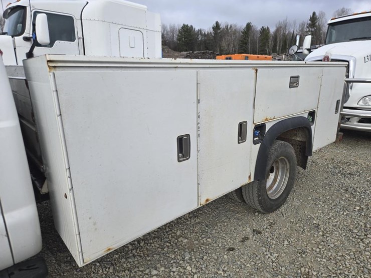 2011-ford-f350-image-13