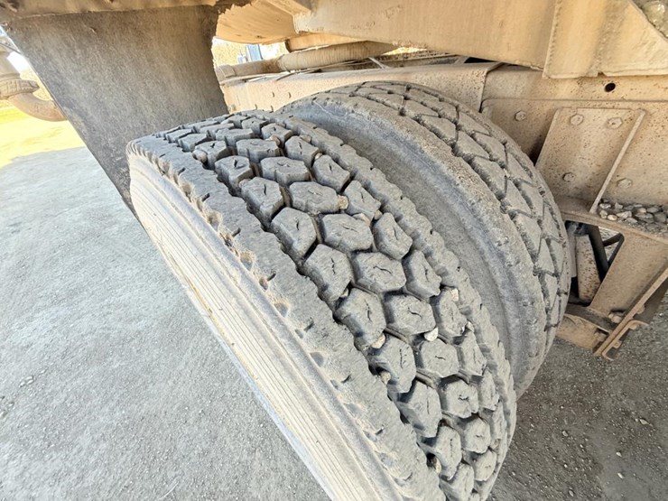 ford-ltl9000-image-58