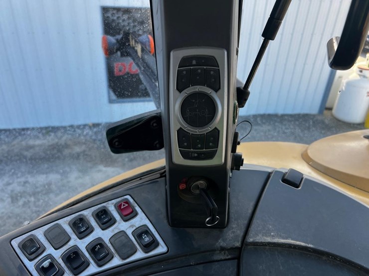 2011-challenger-mt675c-image-30