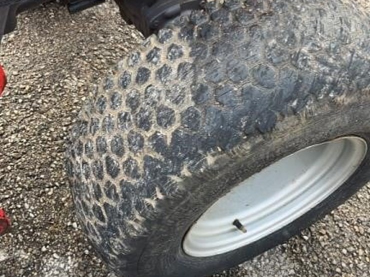 massey-ferguson-1220-image-12