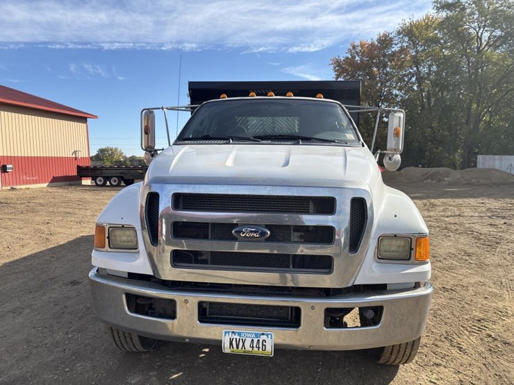 ford-f650-image-6