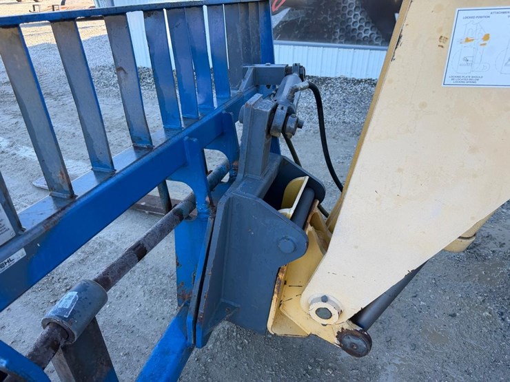 2015-gehl-rs8-42-image-12