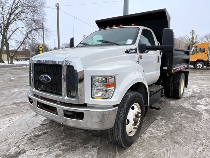 ford-f750-image-8
