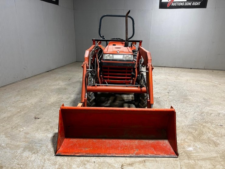kubota-l2350-image-8