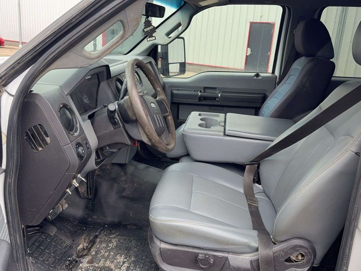 2011-ford-f250-image-25