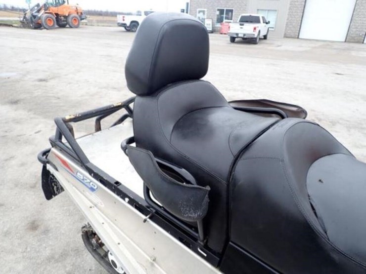 caterpillar-570-image-30