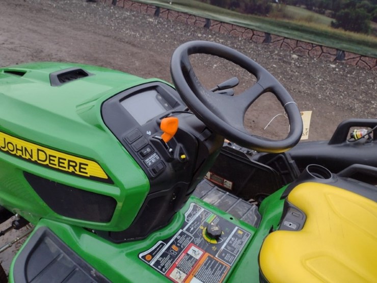 john-deere-x750-image-8