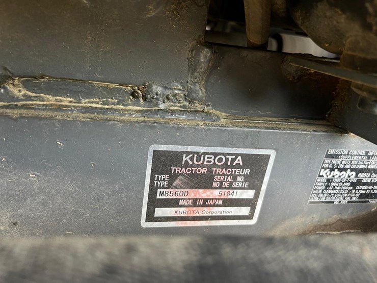 2015-kubota-m8560-image-39