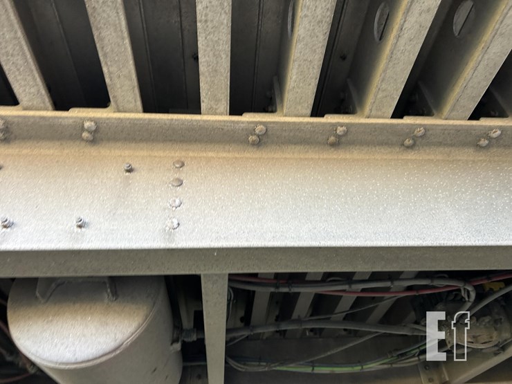 2019-wilson-livestock-trailer-image-38