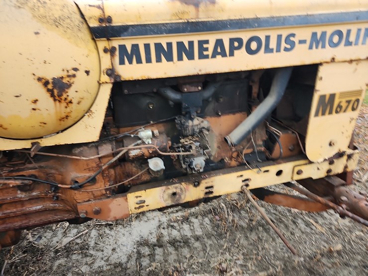 1965-mm-m670-lp-tractor-image-9