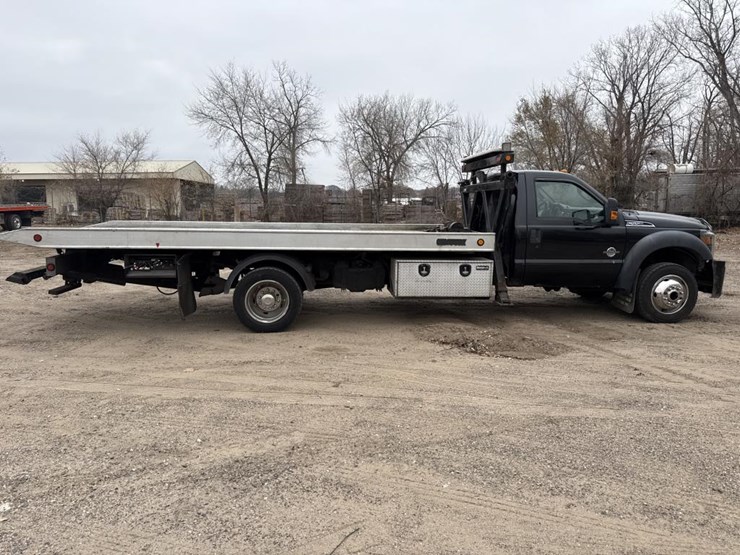 ford-f550-xlt-image-6