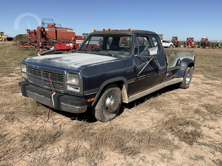dodge-ram-350-image-2