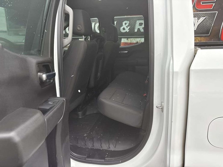 2024-chevrolet-1500-image-15