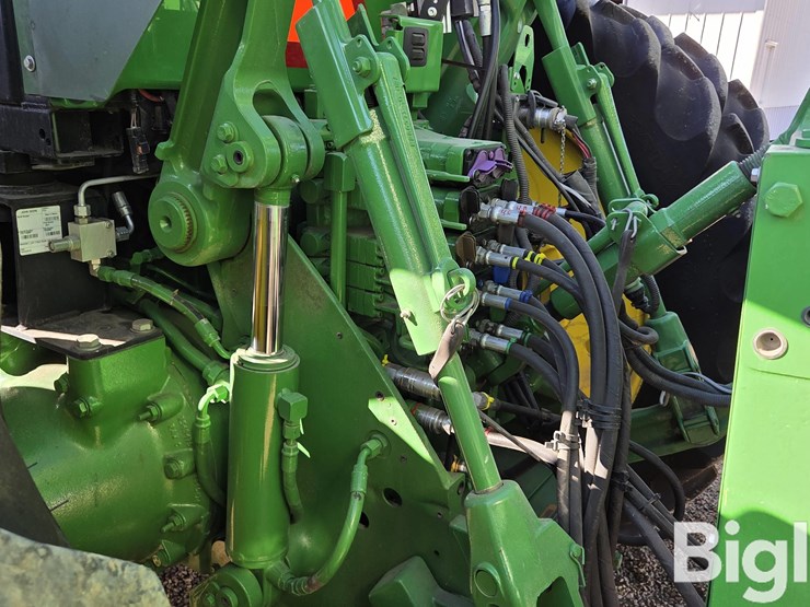 john-deere-8270r-image-18