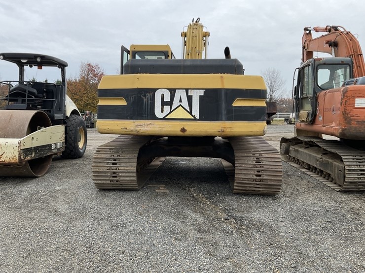 caterpillar-325l-image-4