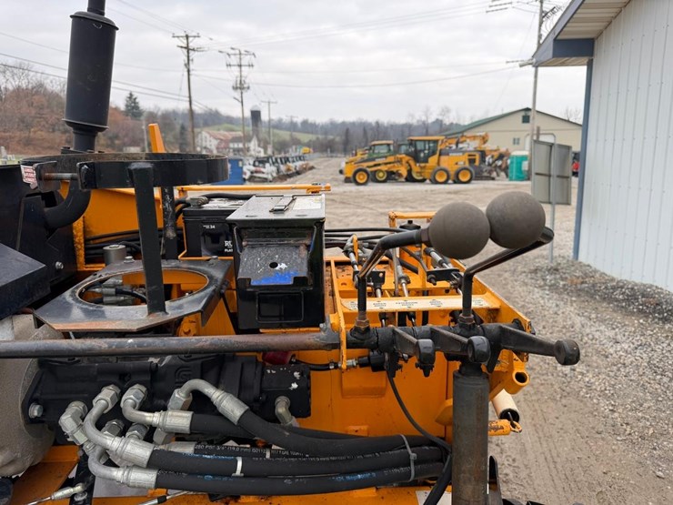 leeboy-1000f-image-22