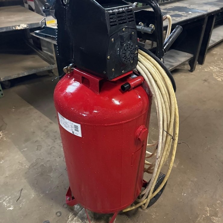 Craftsman 33 gal/120v Air Compressor