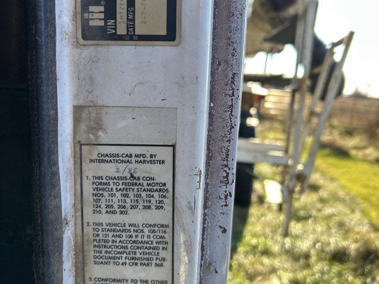 1986-international-f2375-image-19