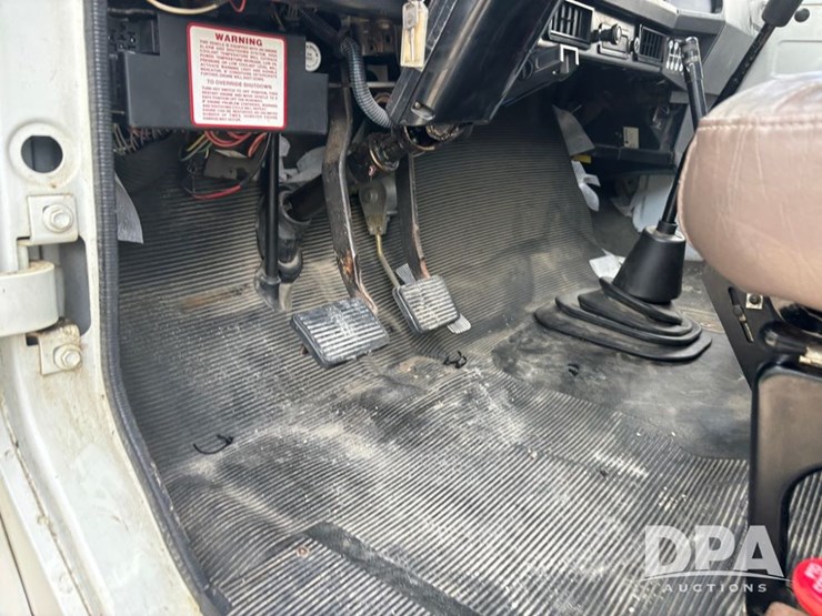 2000-international-4700-image-58