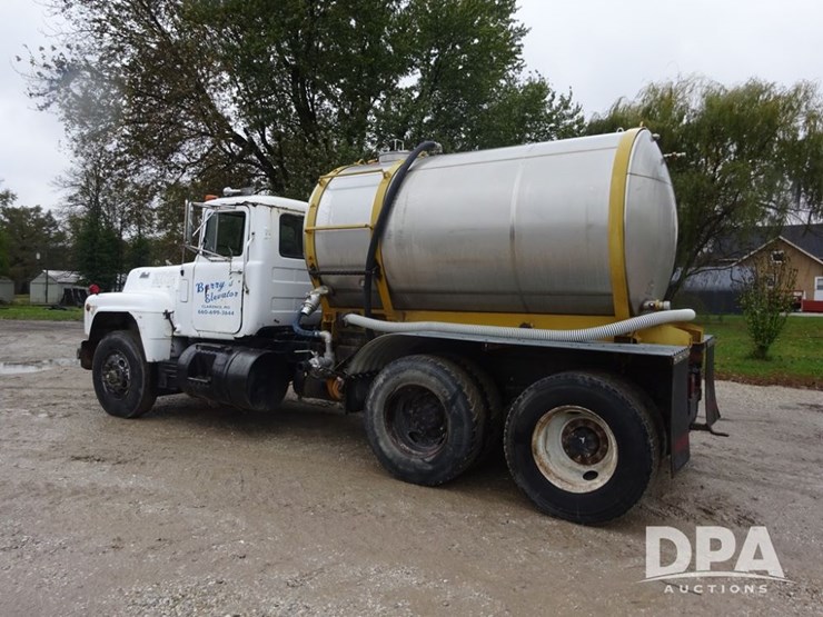 mack-r686st-image-33