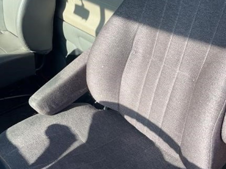 2016-freightliner-cascadia-125-image-17