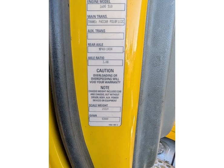 2020-kenworth-t880-image-28