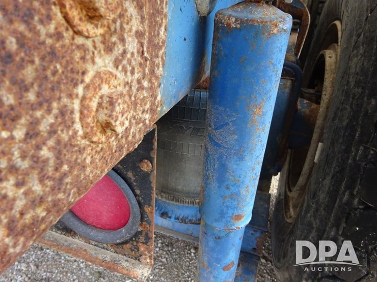 2003-international-8100-image-49