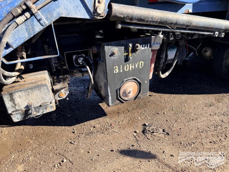 2016-mack-leu613-image-4