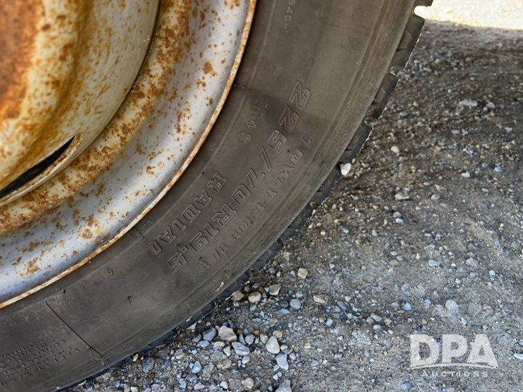 ford-f550-xl-image-21