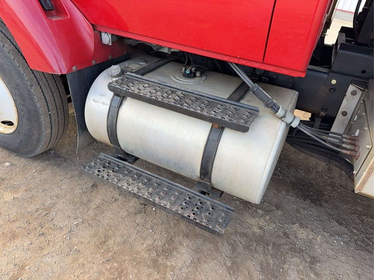 2013-international-workstar-7400-image-36