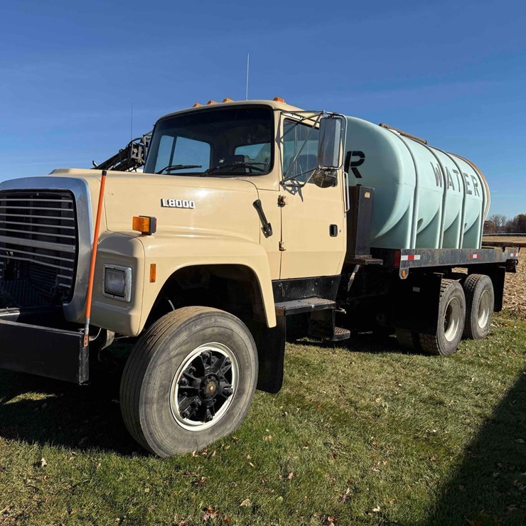 FORD L8000