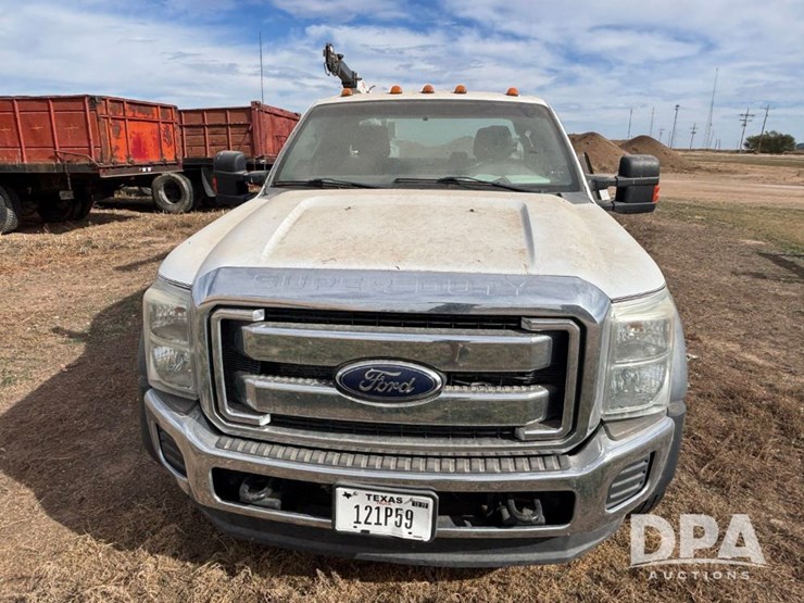 2011-ford-f550-image-3