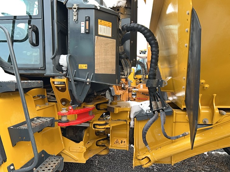 2021-bell-b30-image-14