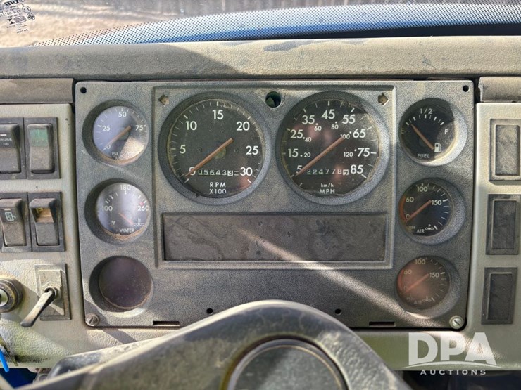 freightliner-fl106-image-79