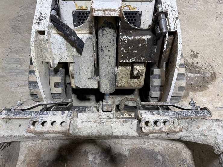 2022-bobcat-mt100-image-10