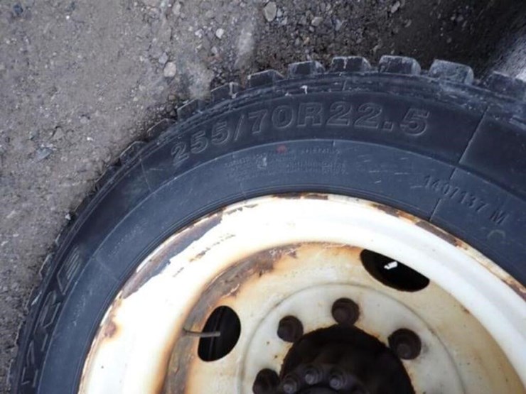 2015-freightliner-mt55-image-42