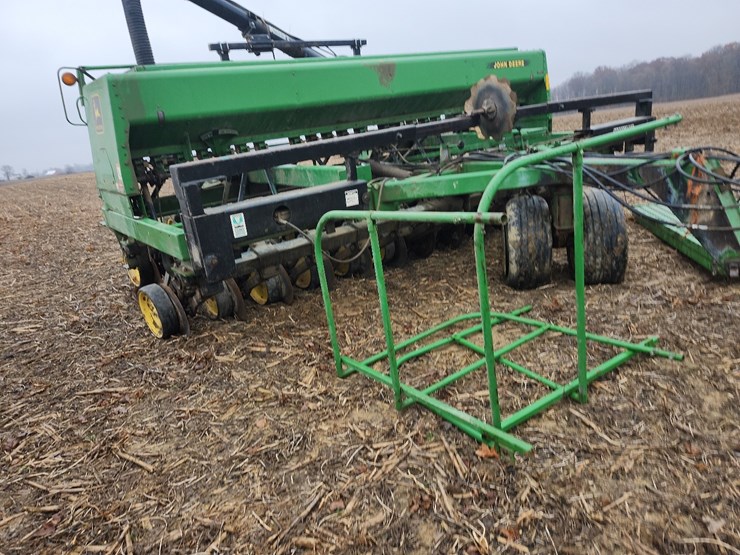 john-deere-750-image-11