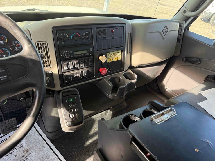 international-durastar-4300-image-28